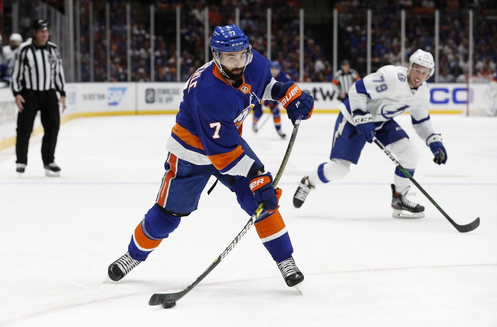 New York Islanders right wing Jordan Eberle (7) shoots the pucj during the second period against the Tampa Bay Lightning in Game 4 of the NHL hockey Stanley Cup semifinals, Saturday, June 19, 2021, in Uniondale, N.Y. (Jim McIsaac / AP)
