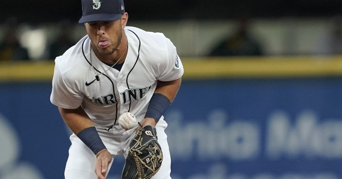 Sean Manaea throws shutout as A's beat Mariners 6-0