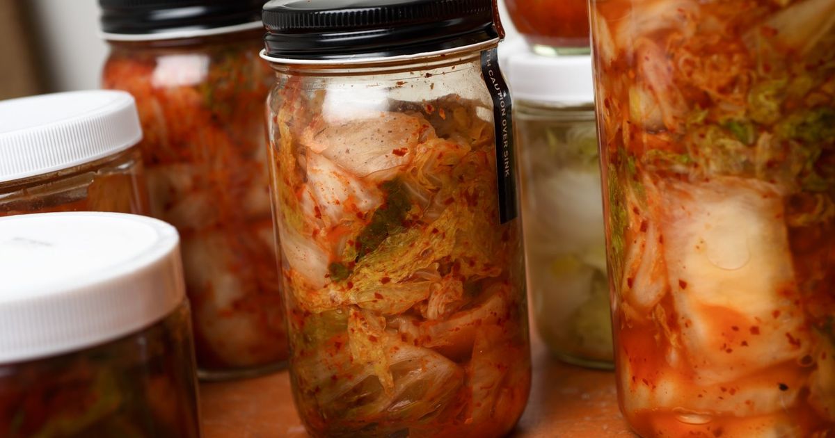 Kimchi, kombucha and kefir: What are the facts on fermented foods ...