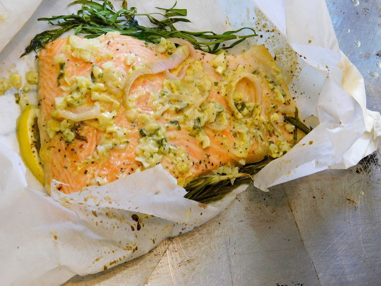 Recipe for classic Salmon en Papillote - The Good Life France