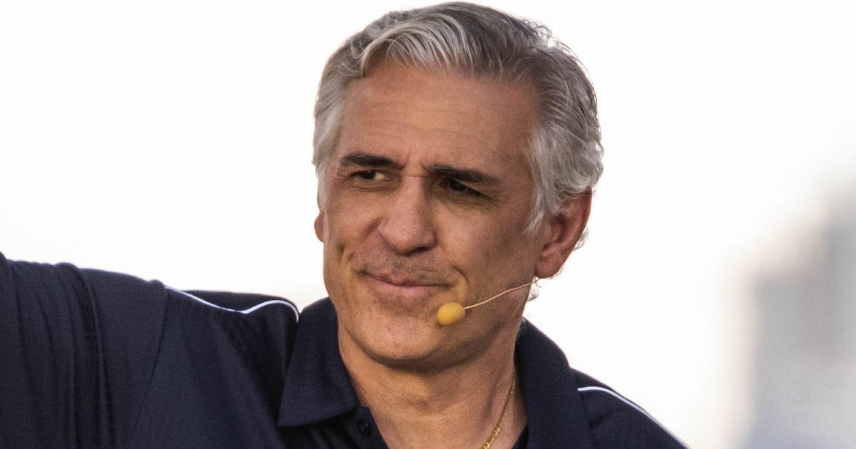 Seattle NHL GM Ron Francis visits Palm Springs, discusses building