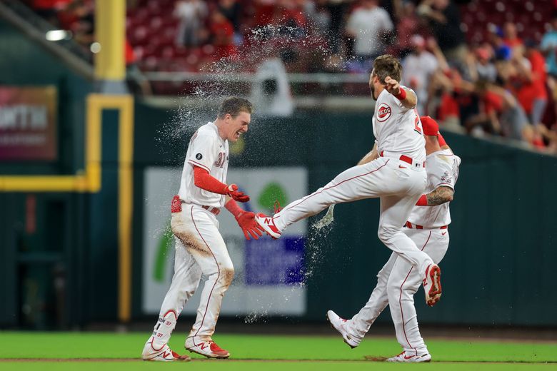 Farmer, Stephenson rally Reds past Padres 5-4 in 9th - The San Diego  Union-Tribune