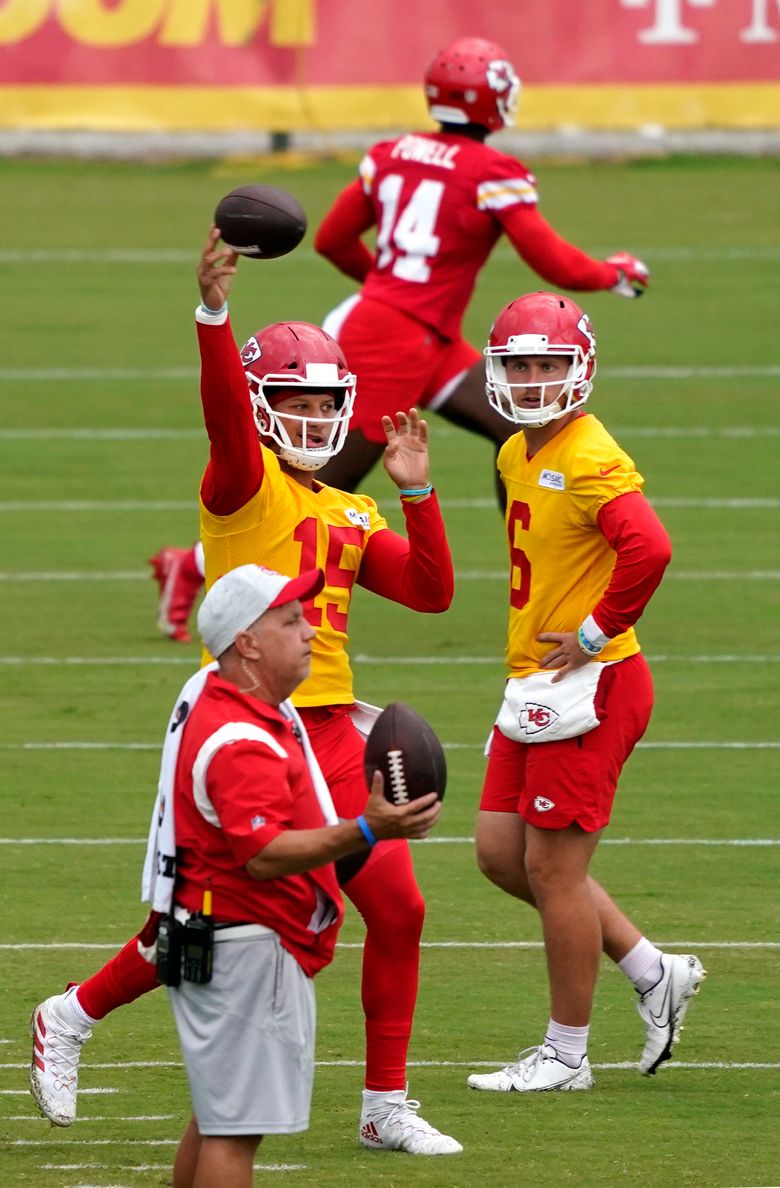 Chiefs training camp: Who is behind Patrick Mahomes at quarterback?