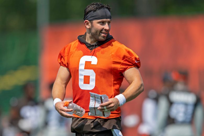 PRACTICE PHOTOS: First practice in new threads for QB Baker Mayfield