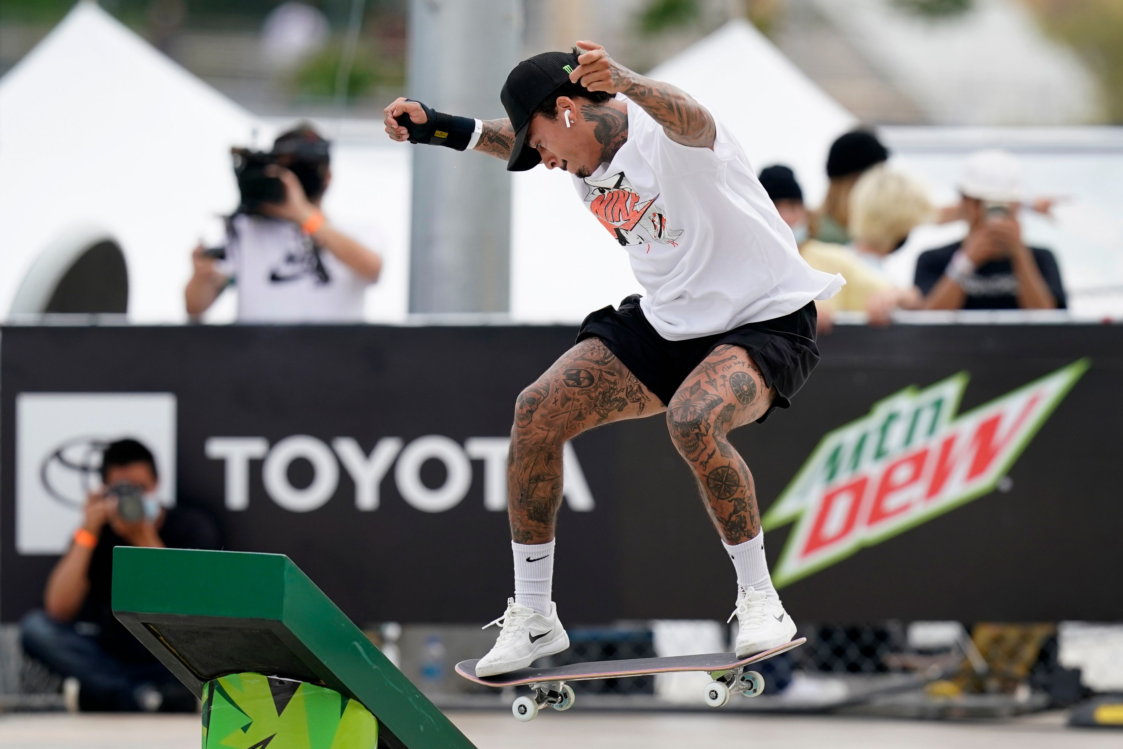 Pro model shop nyjah huston