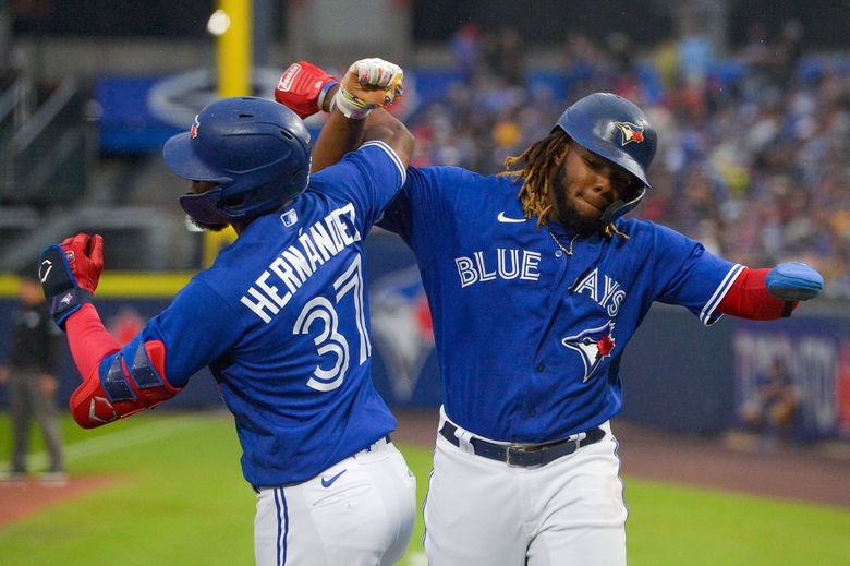 Blue Jays' Vladimir Guerrero Jr. leaves game in 8th inning