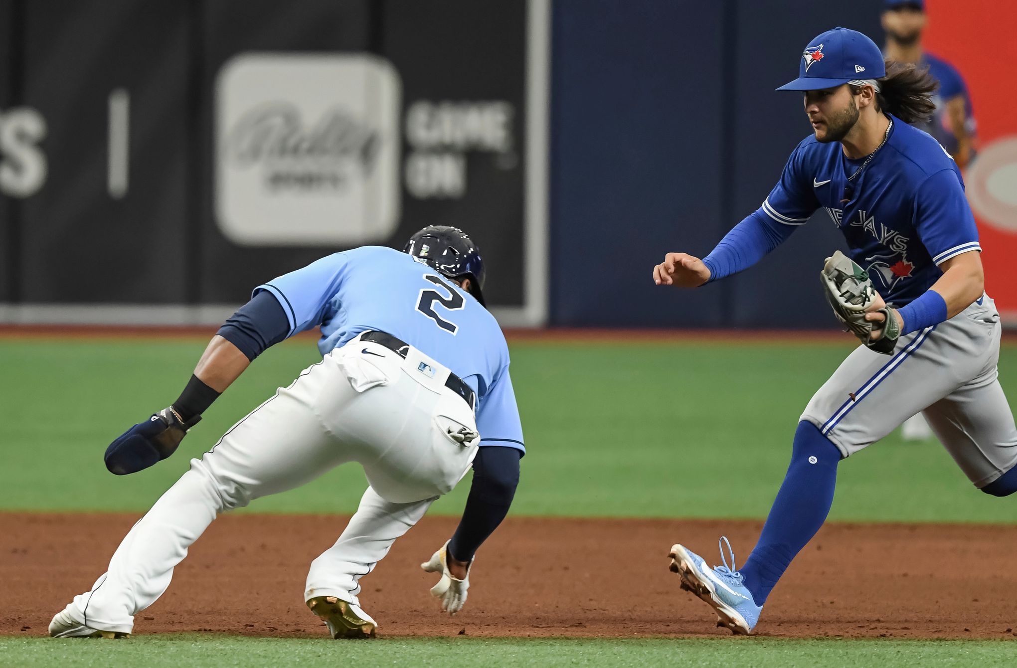 AP source: No word by weekend on Blue Jays' return | The Seattle Times