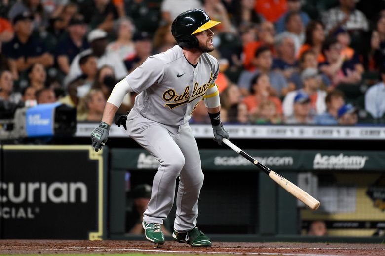 Jose Altuve, Astros walk tall as run in 9th beats A's