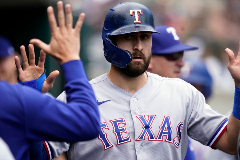 Aaron Boone says Joey Gallo will be with New York Yankees on