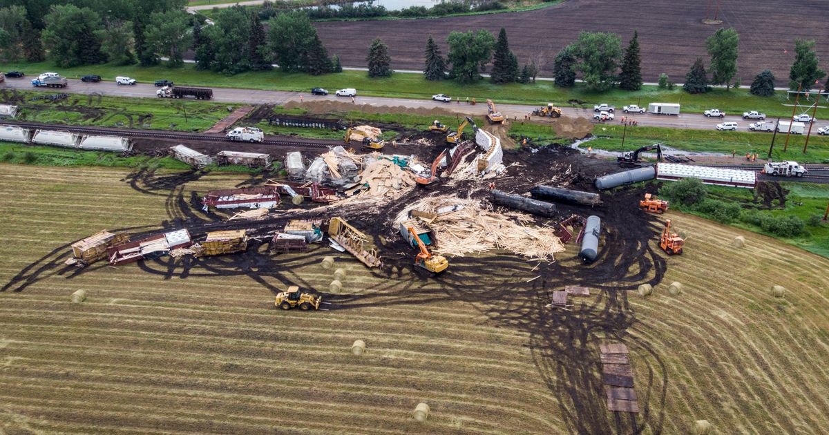 Train derails in Canada, spilling lumber and tar sands The Seattle Times