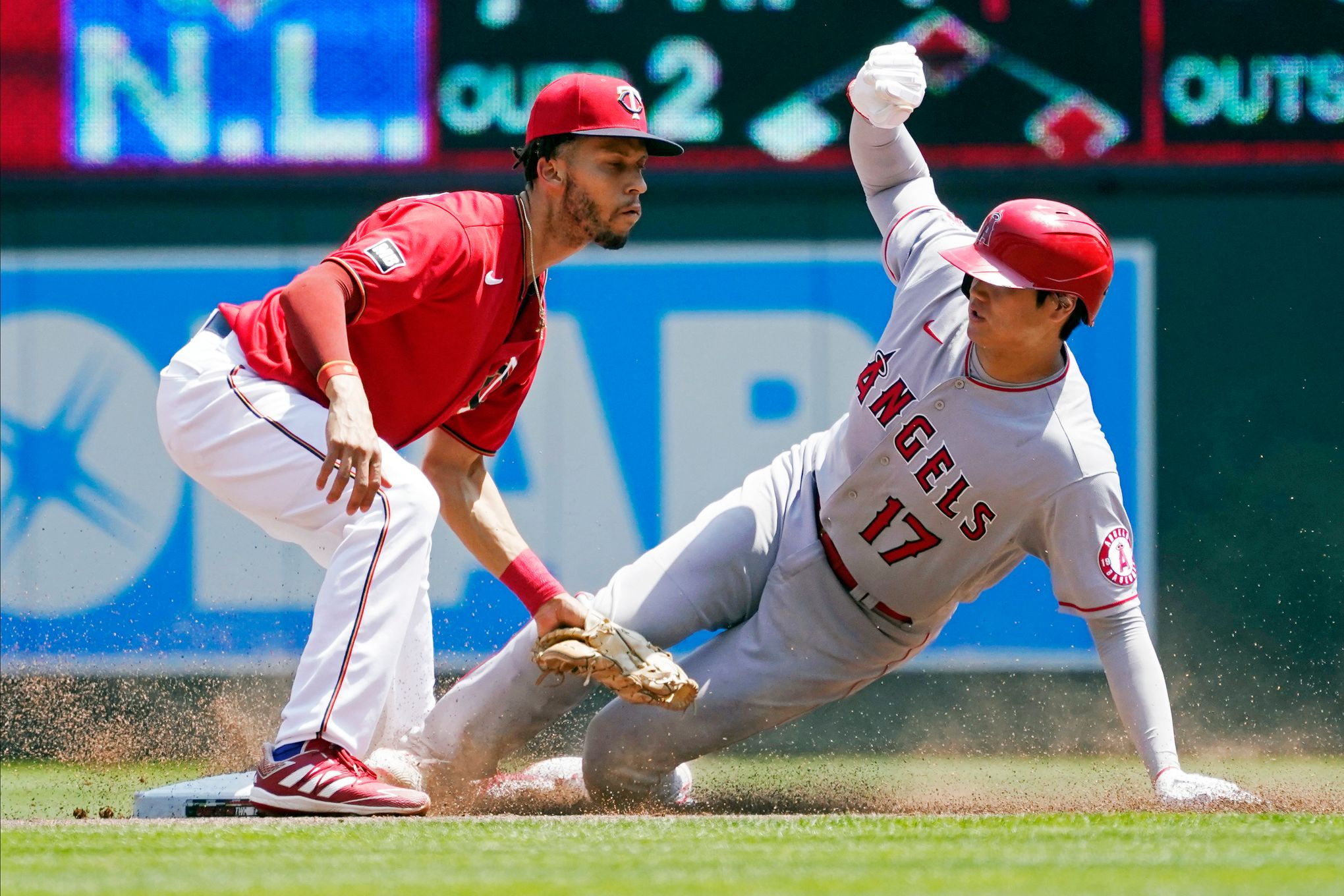 Shohei Ohtani lifts Angels with two-run homer in ninth against Red