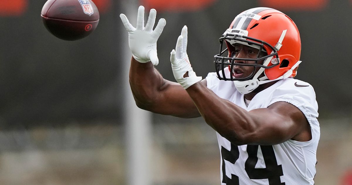 Nick Chubb contract: Browns sign RB to three-year, $36.6 million extension,  per report - DraftKings Network