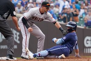 Javier Báez, Robinson Chirinos homers power Cubs