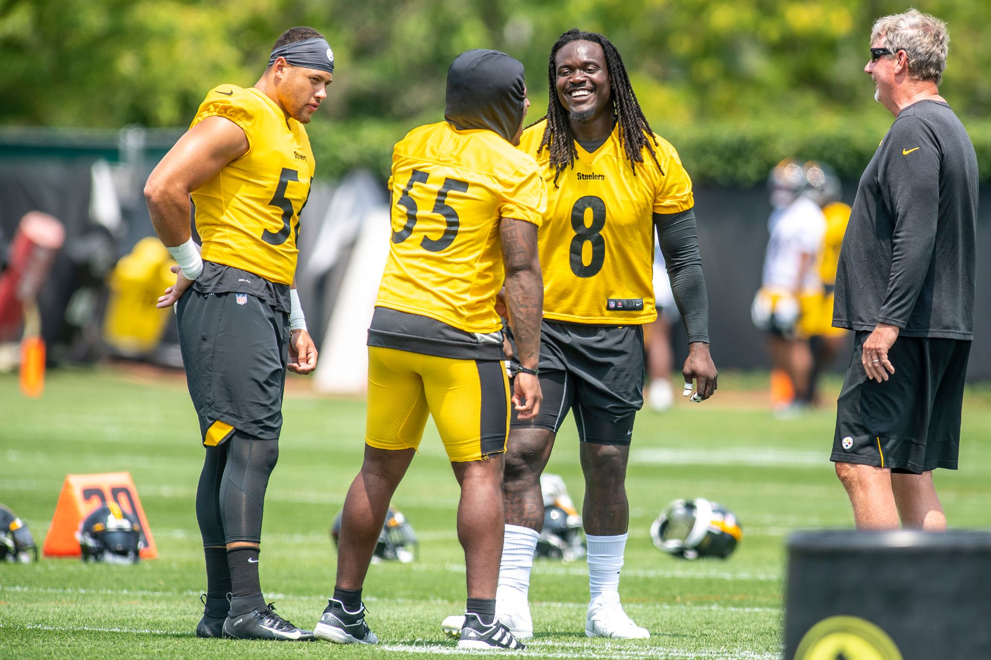 Steelers' Highsmith back in mix with NFL's top pass rush