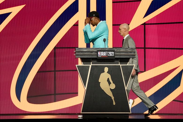 Cavaliers draft USC center Evan Mobley with third overall pick