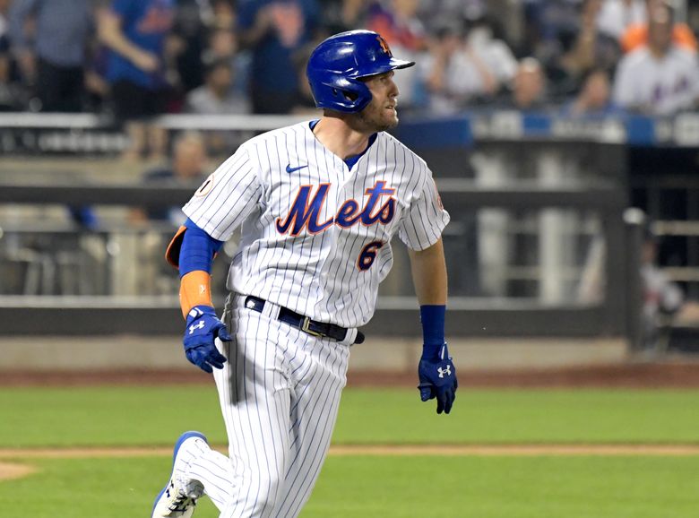 Jeff McNeil hits a little league 3-run homer to give the Mets the