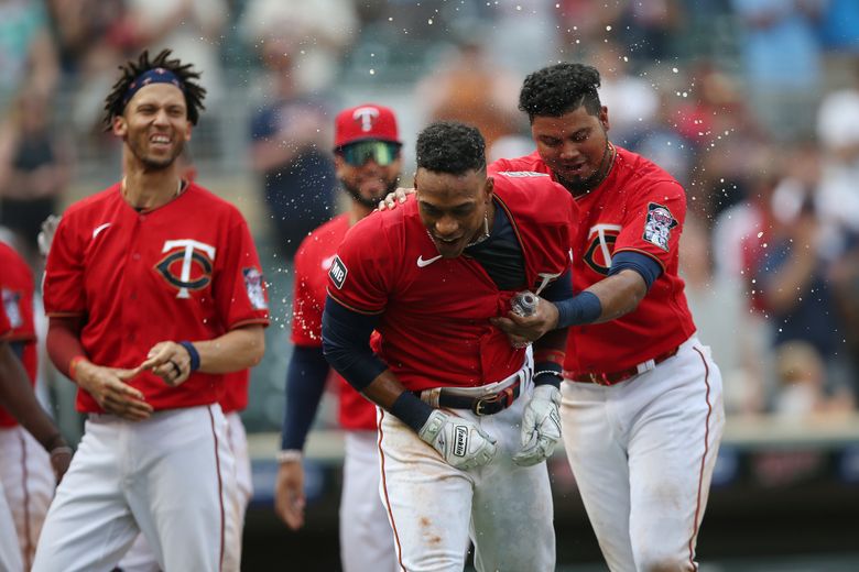 Polanco, Twins overcome late slam, walk off to sweep Tigers