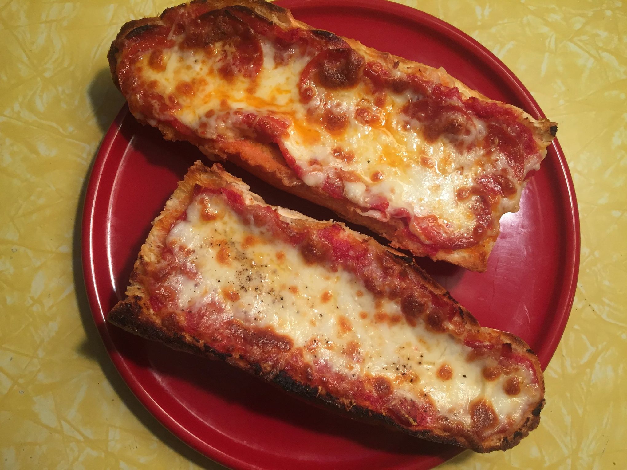 Comfort-food favorite French bread pizza is back — and the one you