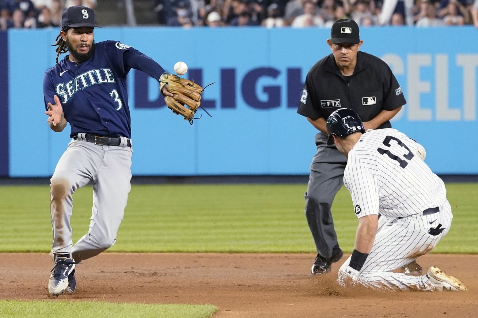 Yankees OF Joey Gallo powers New York past Seattle Mariners