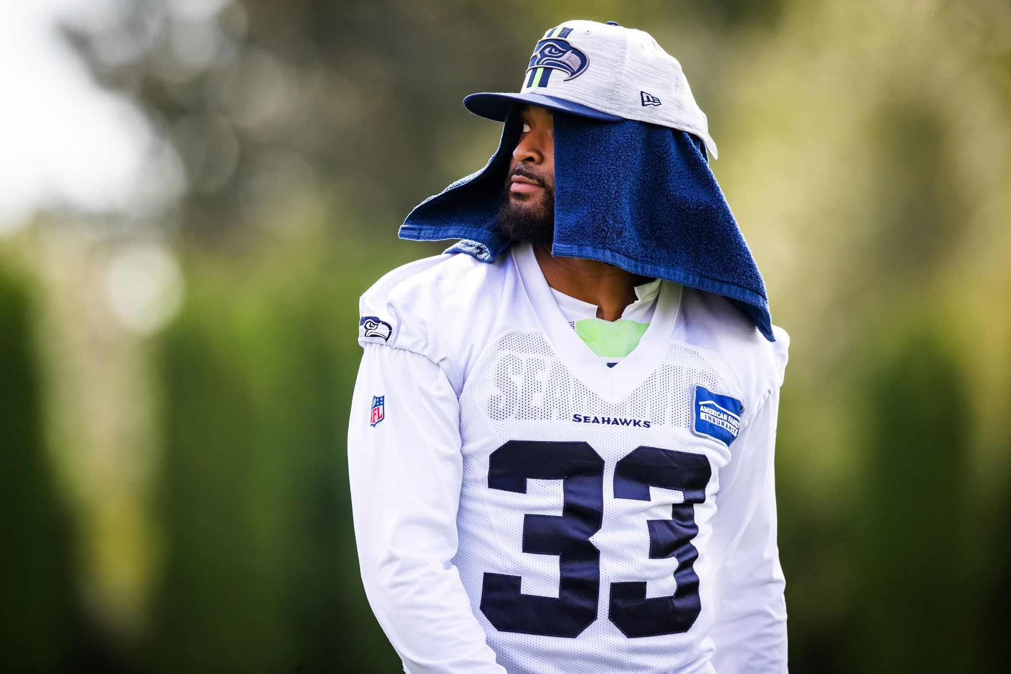 Russell Wilson shows support as Duane Brown, Jamal Adams continue their  'hold-in' from Seahawks