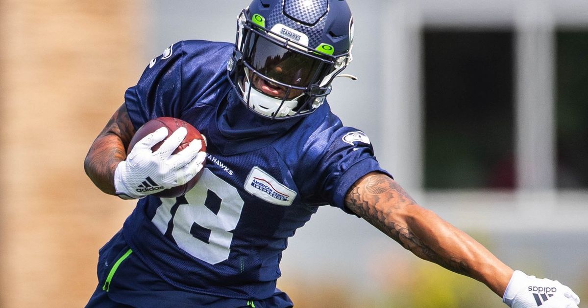 Rookie Seattle Seahawks wide receiver D'Wayne Eskridge (1) stands on the  field during NFL football practice Wednesday, July 28, 2021, in Renton,  Wash. (AP Photo/Ted S. Warren Stock Photo - Alamy