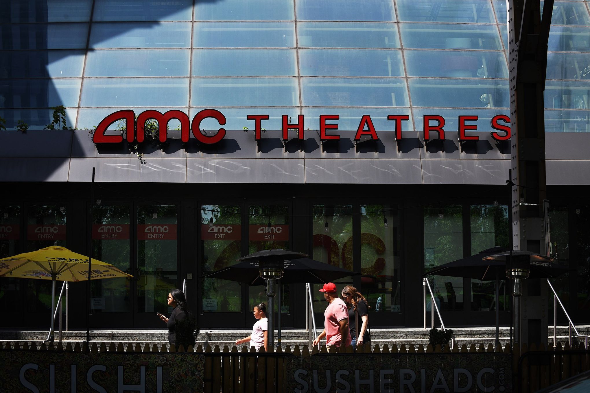 AMC will let customers pay in bitcoin by the end of 2021 | The Seattle Times