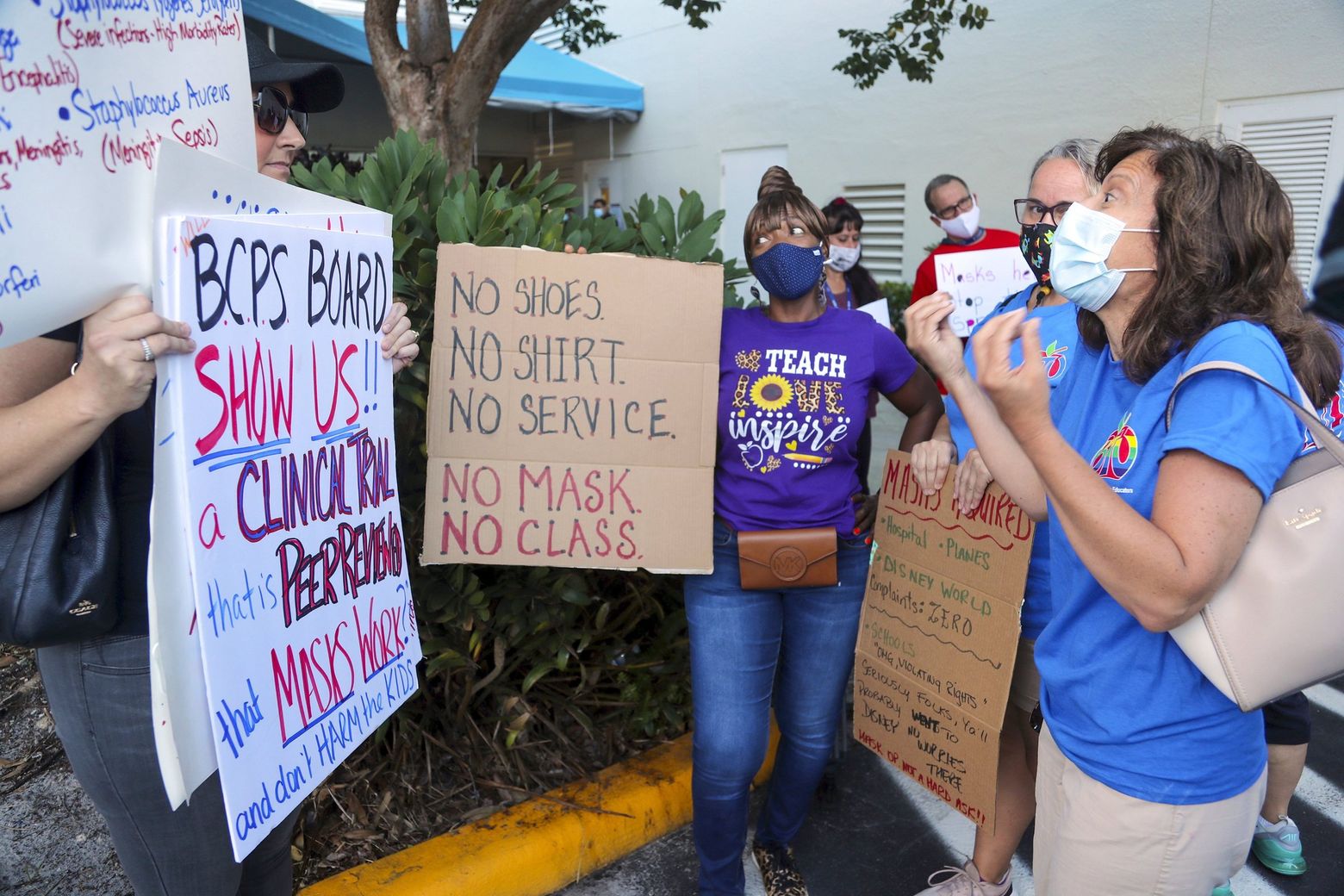 biden-administration-looking-to-pay-florida-educators-if-desantis-withholds-their-salaries-over-mask-mandates-the-seattle-times