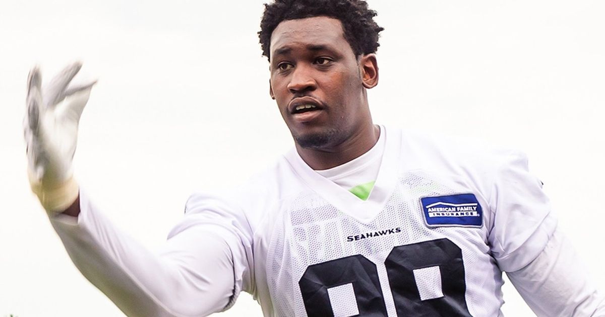 Seahawks should not let Aldon Smith leave town without signing him