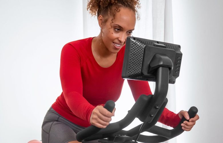 The Nautilus BowflexAE C7 indoor bike takes the popular Bowflex C6 bike to the next level with an integrated 7’’ high-definition (HD) touch screen with access to the JRNYAE digital fitness service for a personalized, immersive workout.