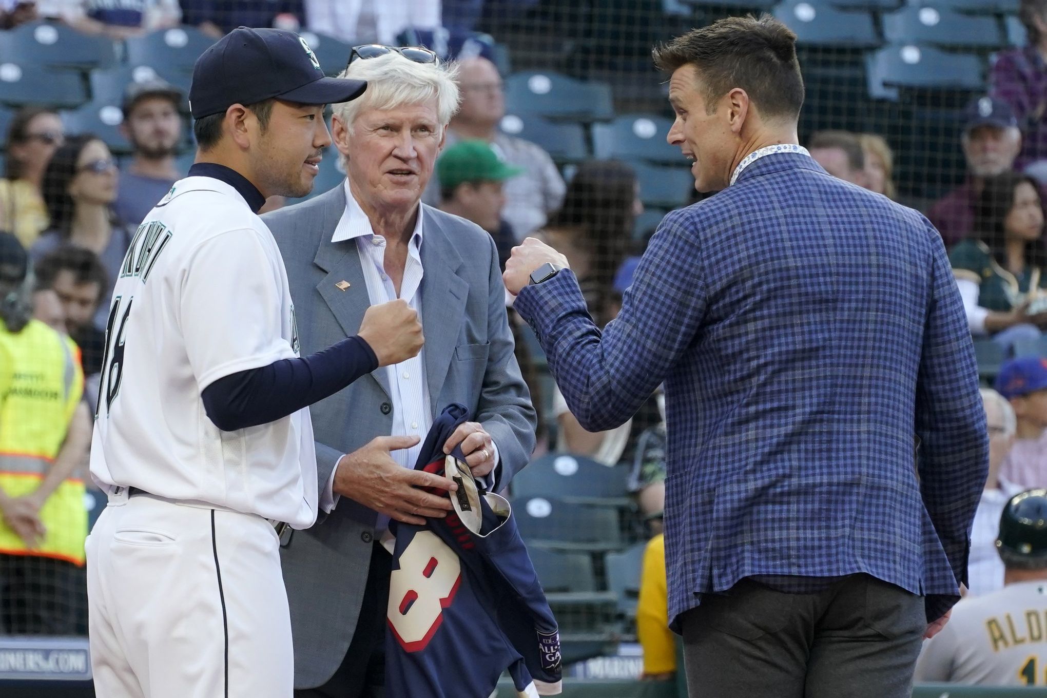 Mariners GM Dipoto 'pumped' about recent promotions