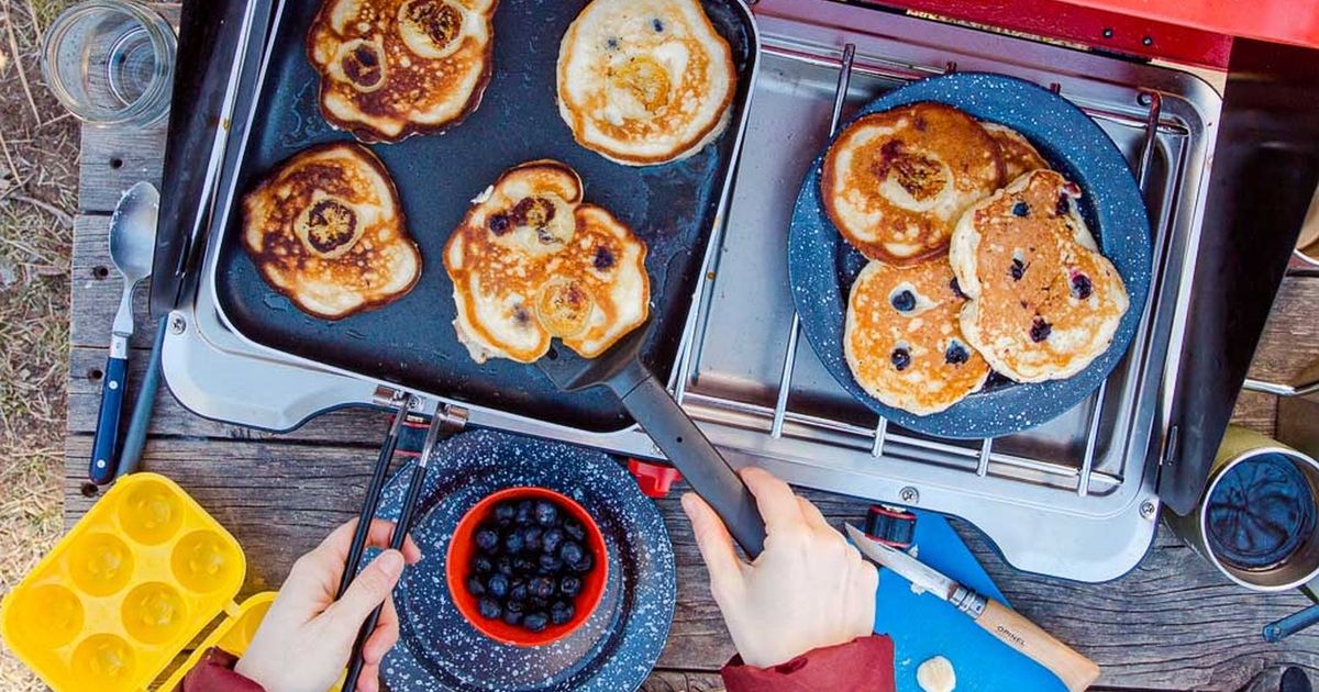 How to Cook with a Dutch Oven while Camping - Fresh Off The Grid