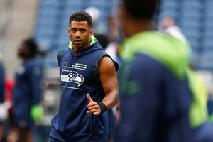 Seahawks sit most key players as Broncos take advantage for easy preseason  win