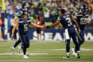 Seahawks sit most key players as Broncos take advantage for easy