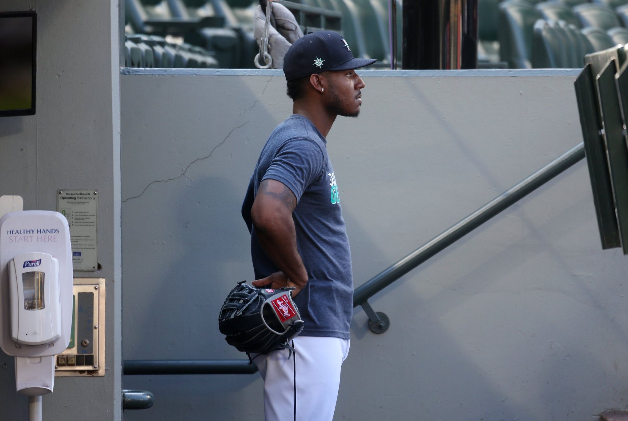 Mariners' Kyle Lewis starts his rehab assignment with Tacoma