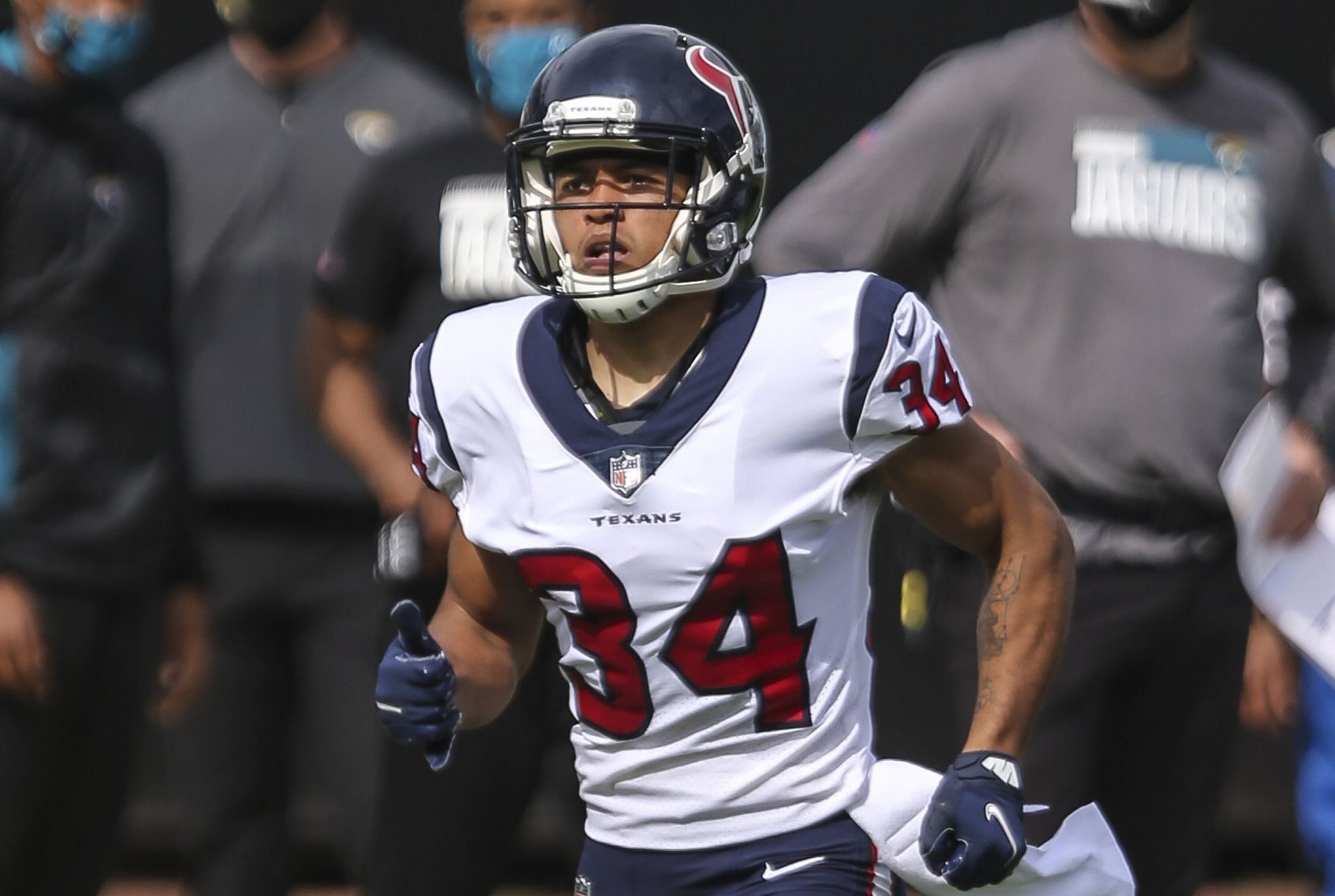 Texans' Will Fuller dealing with apparent hamstring injury