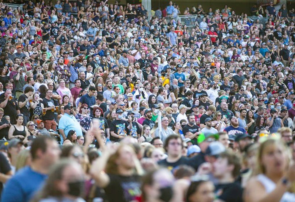 Thousands of fans packed Target Field for the Hella Mega Tour in Minneapolis, Aug. 23, 2021. (Alex Kormann / TNS)