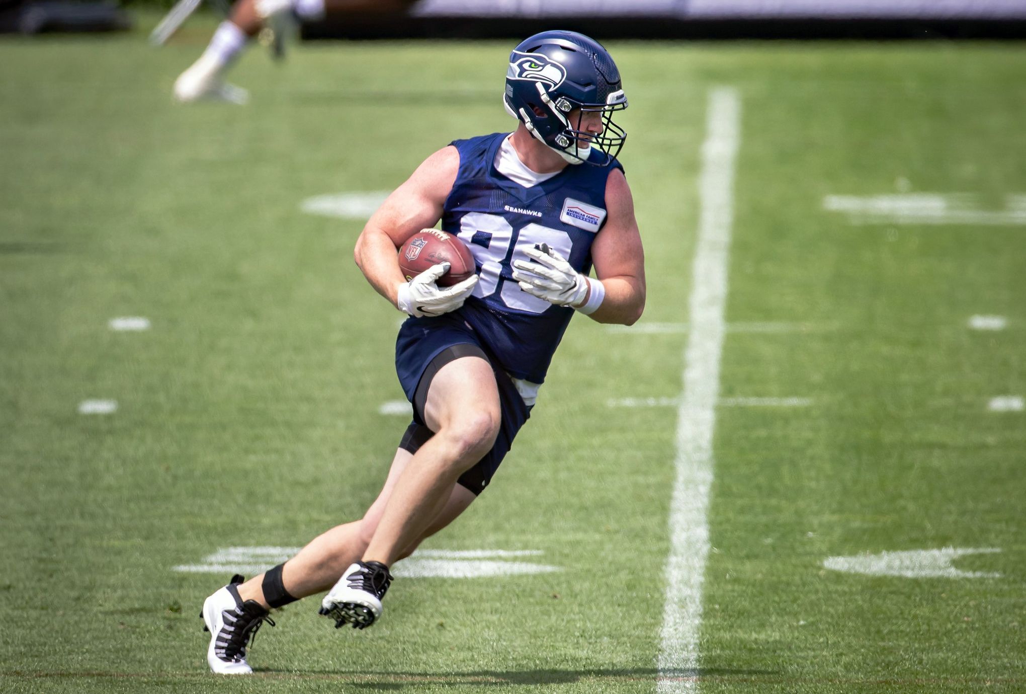 Seattle Seahawks TE Will Dissly Returns from Injury 'Trying to