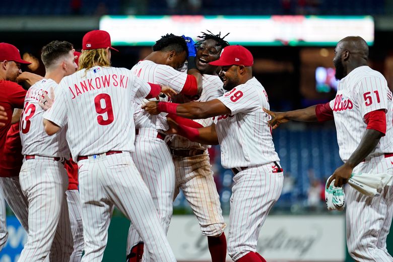Jean Segura lifts Phillies to walk-off Opening Day win
