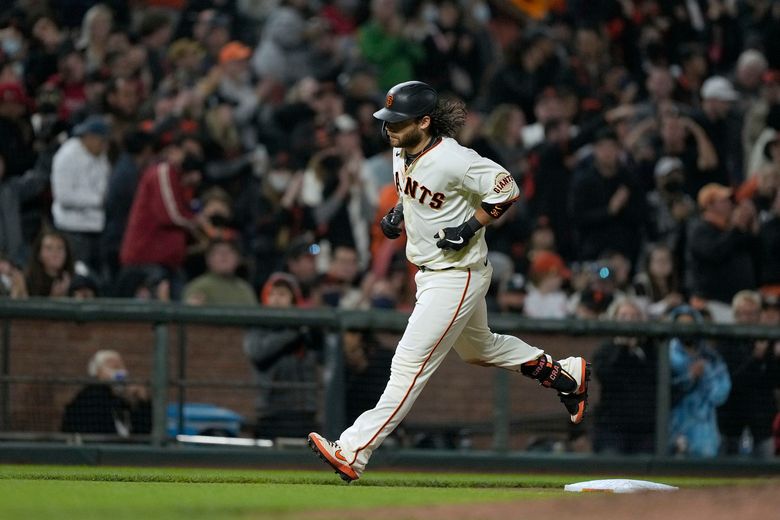 Giants reward SS Crawford with new $32 million, 2-year deal