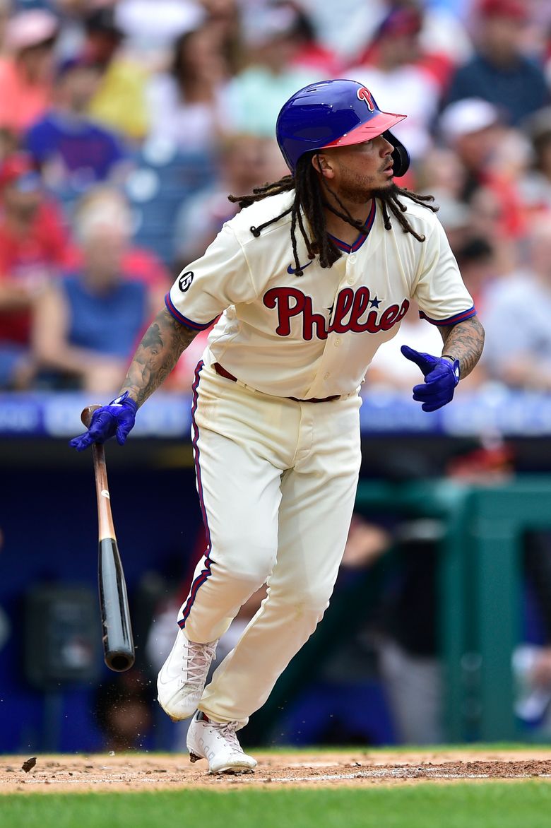 Phillies trade Freddy Galvis to Padres