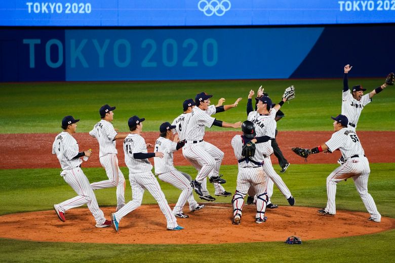 Tokyo Olympics: U.S. baseball loses to Japan, takes silver - Los Angeles  Times