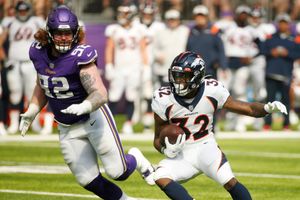 Lock, Bridgewater sharp for Broncos in 33-6 win vs. Vikings