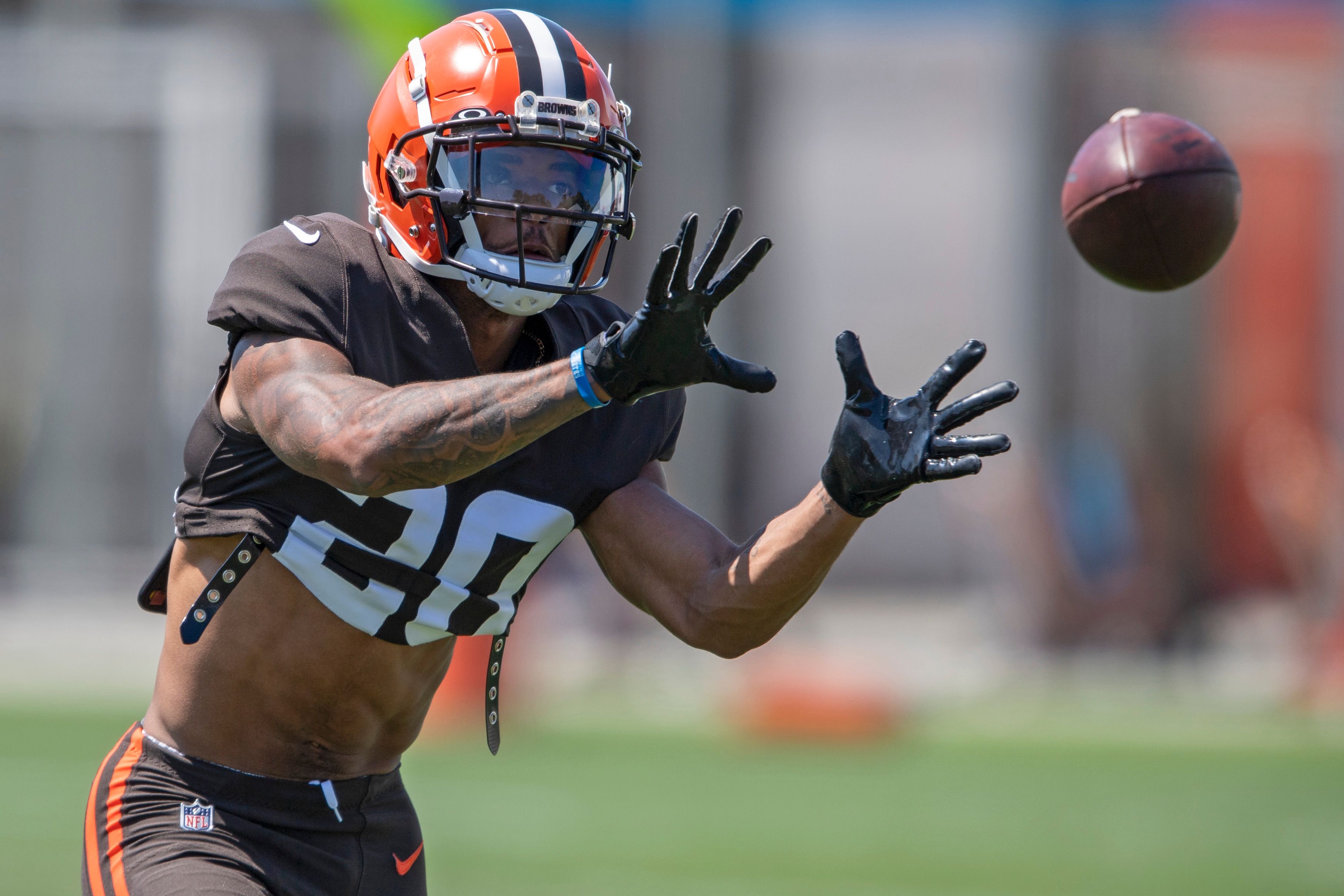 Browns practice jersey outlet for sale