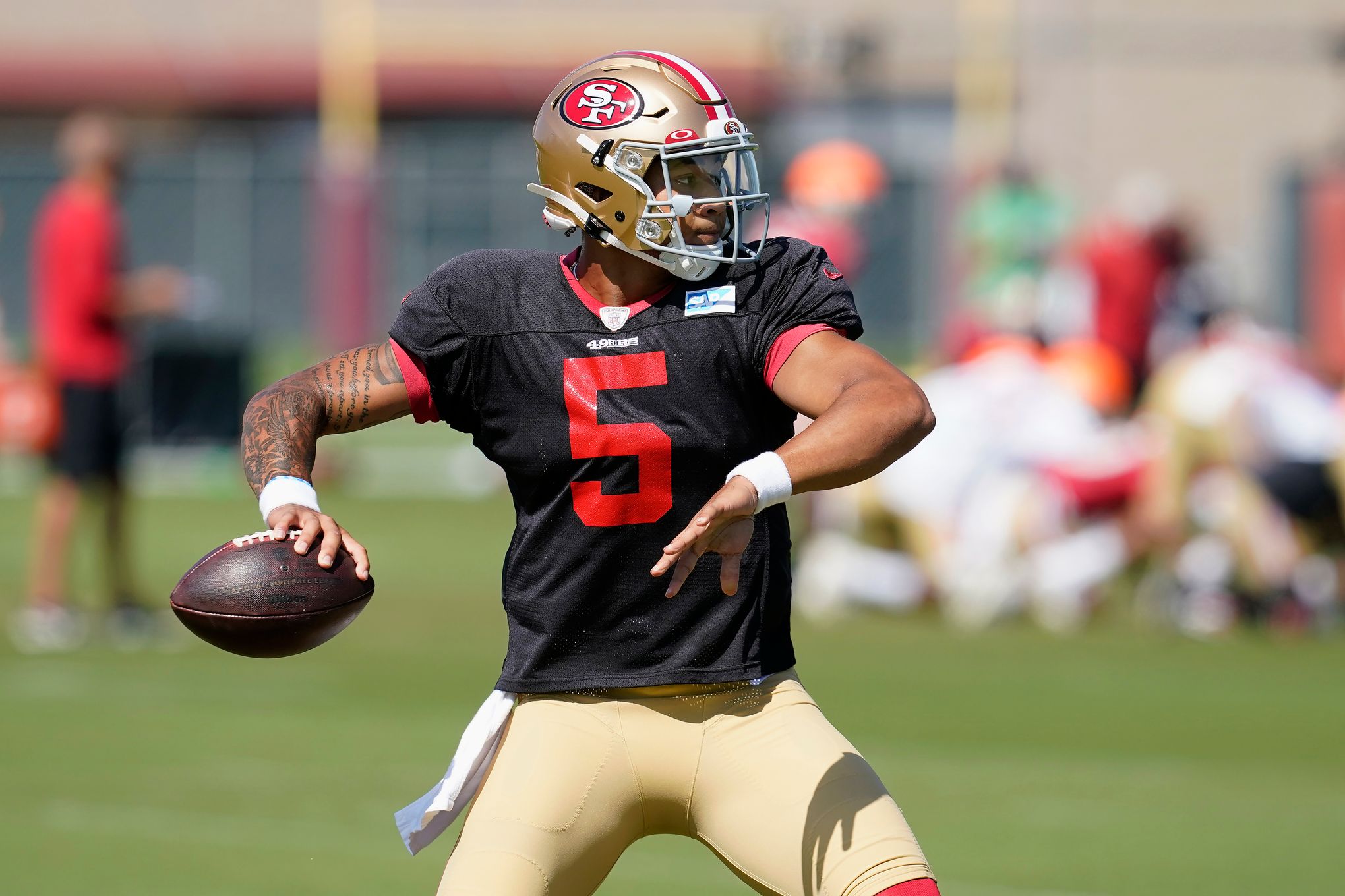 San Francisco 49ers TRADING Trey Lance During The NFL Preseason? 49ers  Trade Rumors