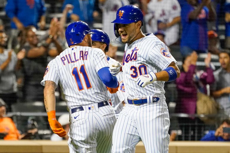 Kevin Pillar of the New York Mets takes the field during the first