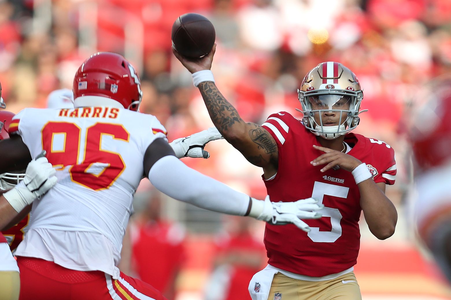 Trey Lance makes intriguing debut at QB for 49ers