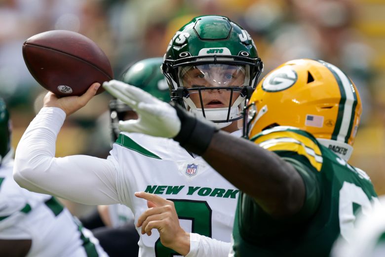 Rodgers throws TD pass in Jets' exhibition debut