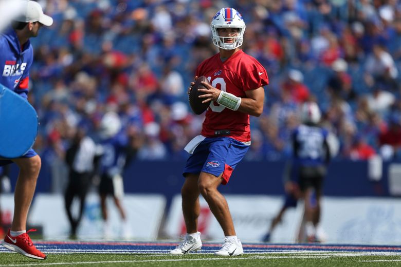 Josh Allen and Mitch Trubisky in Buffalo Bills training camp