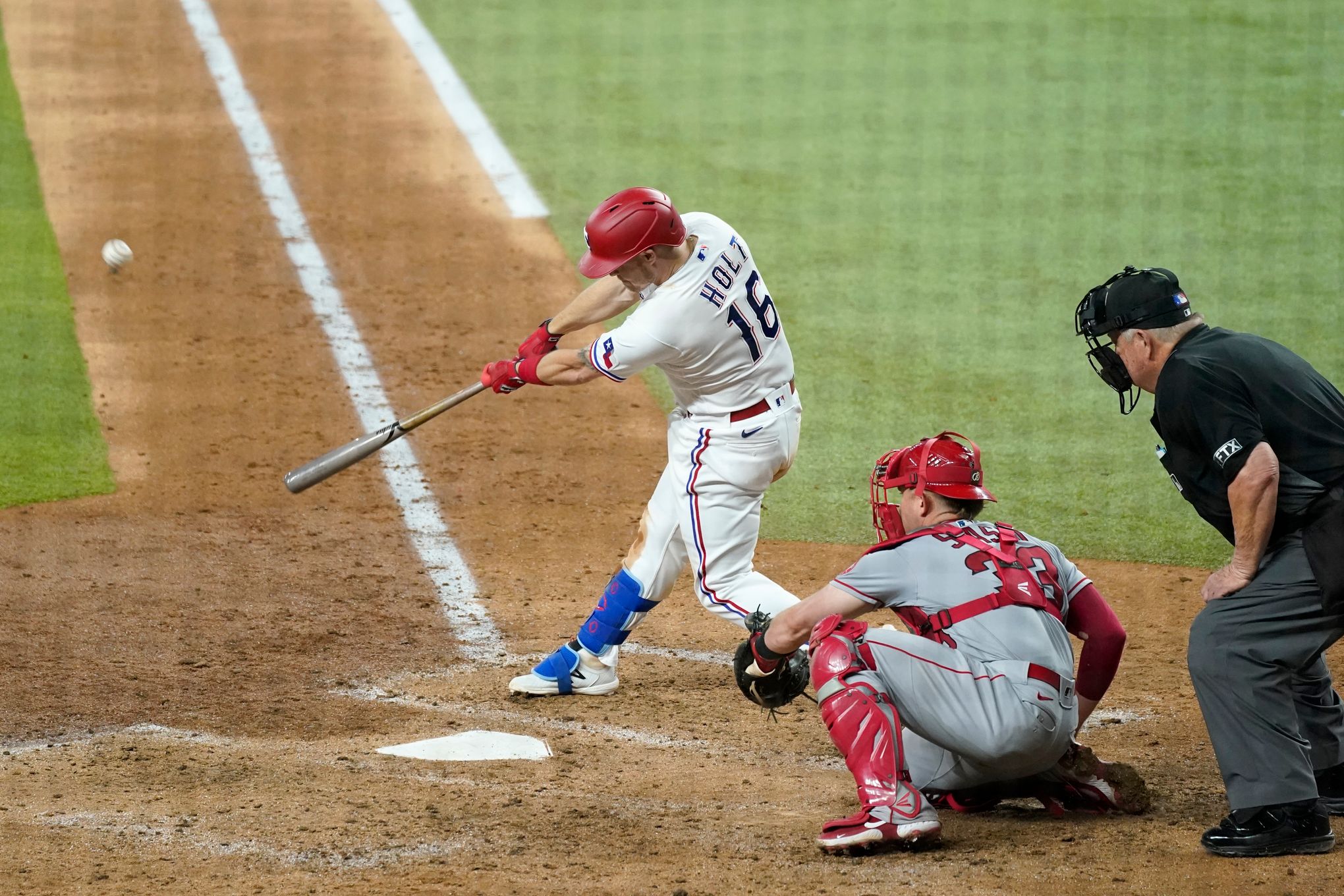 Rangers' two defensive stars Isiah Kiner-Falefa, Joey Gallo lead