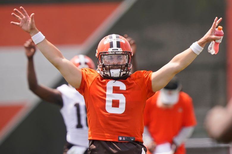 PRACTICE PHOTOS: First practice in new threads for QB Baker Mayfield